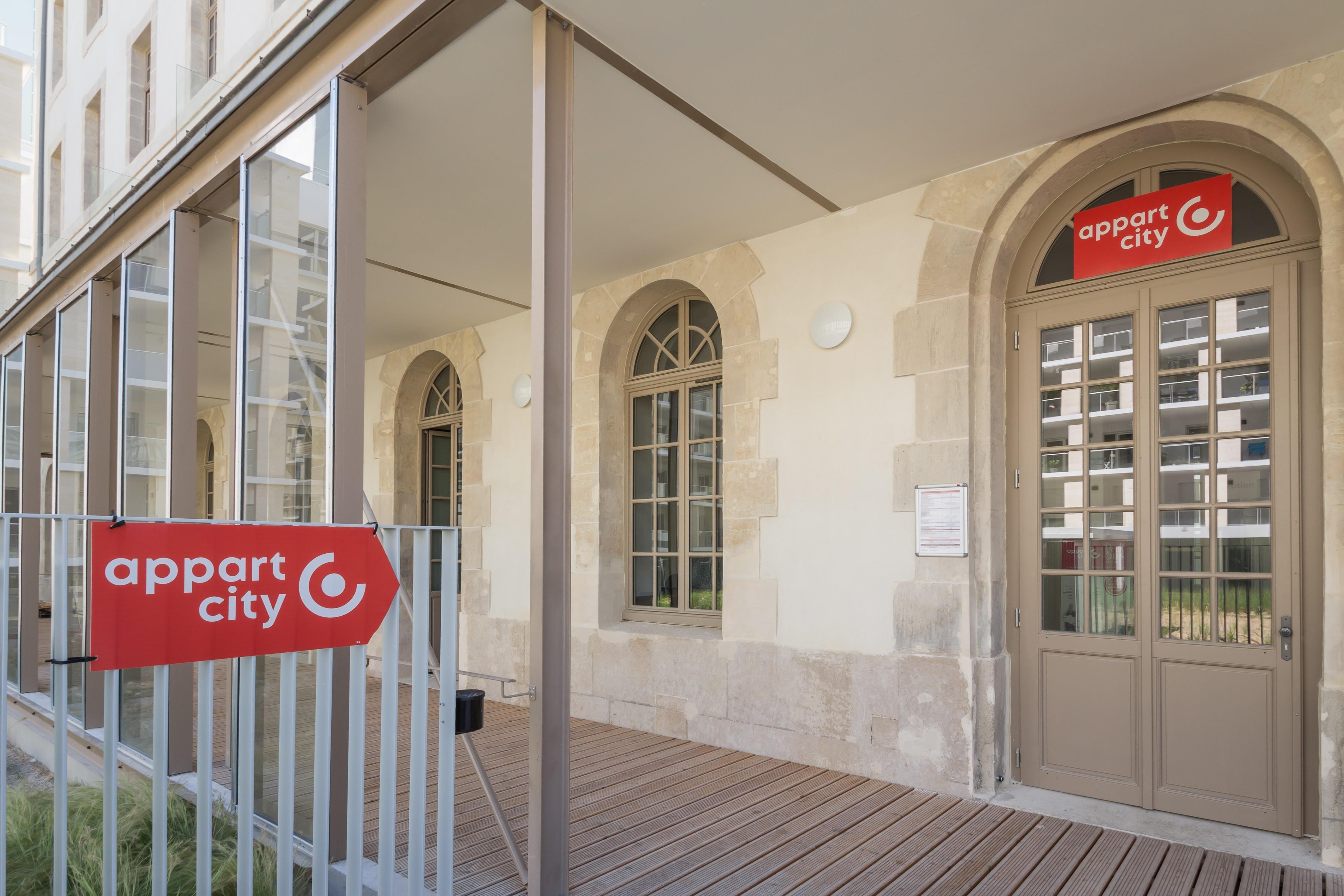 Aparthotel Appart'City Confort Reims Centre Exterior foto